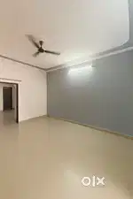 NEAR 7 NO. BUS STAND, 3 BHK SEMI FURNISHED FLAT FOR SALE.