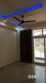 2 bhk semi furnished flat paye jhhutkara Rent se
