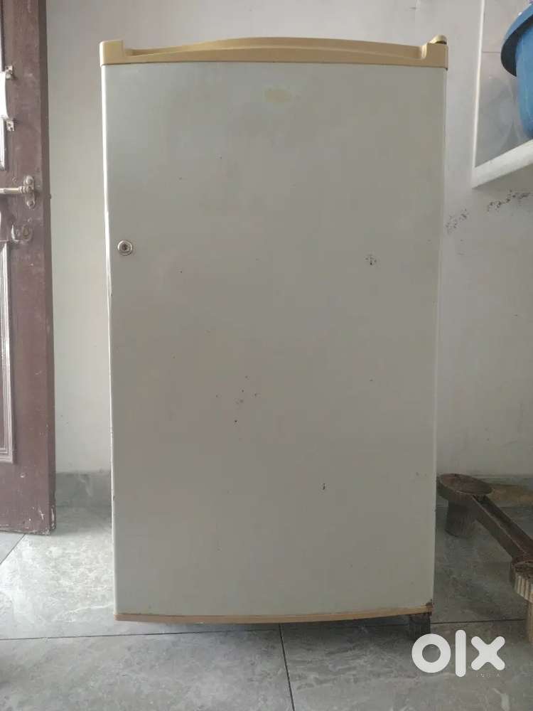 LG fridge 160 litre