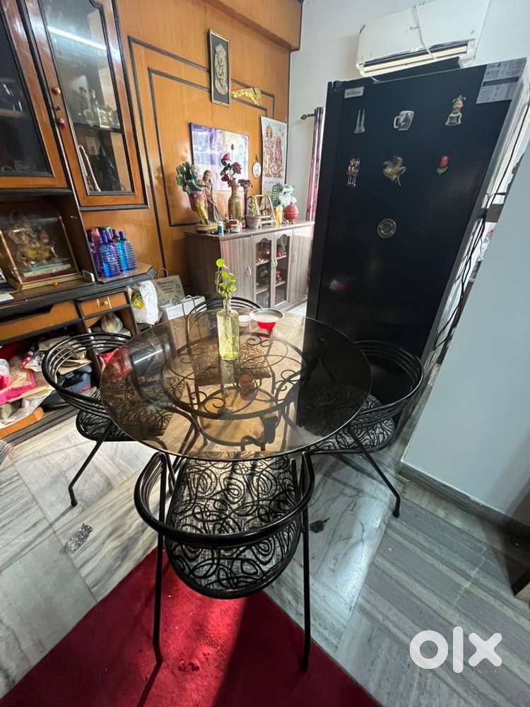 Irony Steel Dining Table with Glass Top with 4 Steel Chair