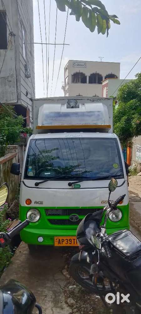 Tata ace van