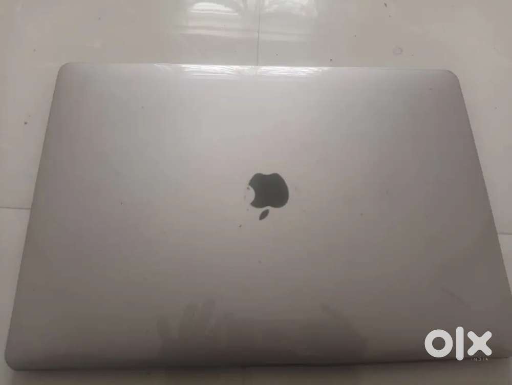 Warranty MacBook pro 16 core i9 64gb 9.5 gb graphic 512gb ssd