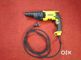 Dewalt Hammer and Ingco 4 Angel grinder in running condition