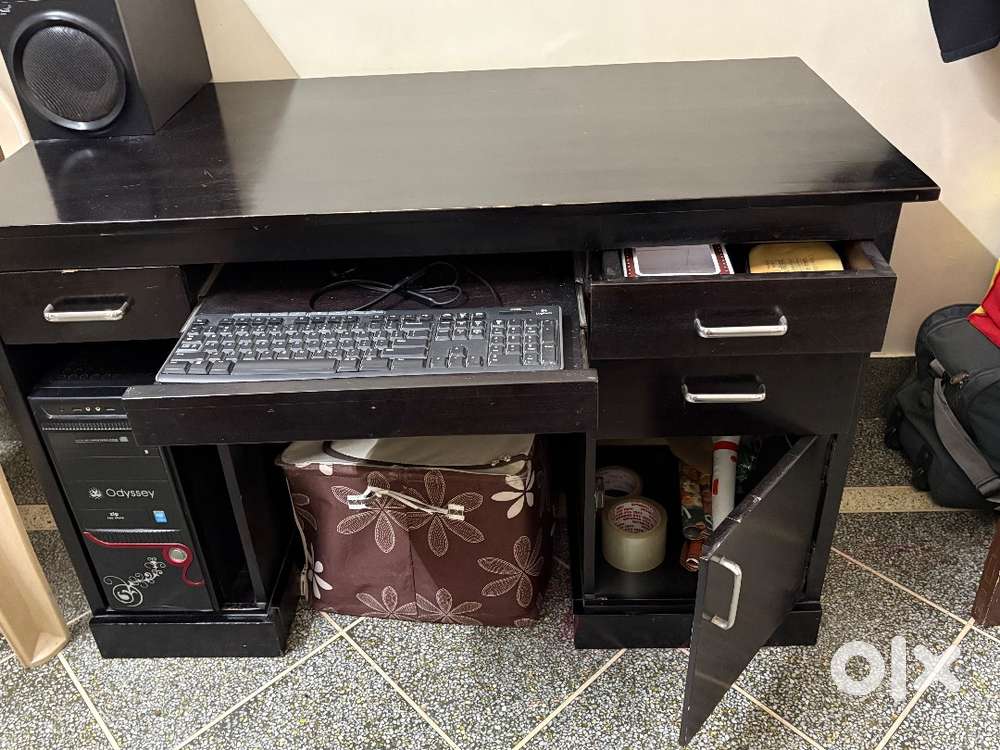 Computer or study table