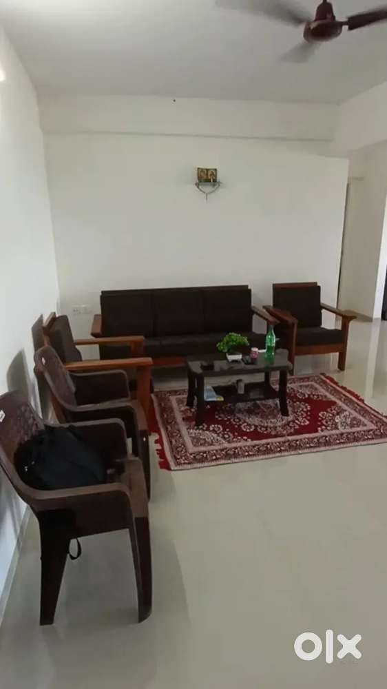 2 bhk flat 2 bathroom good view shakthi nagar