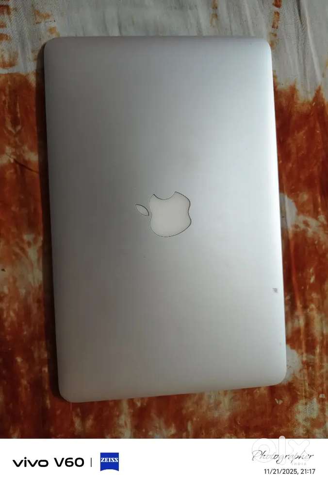 Apple Macbook Air 2015 Model