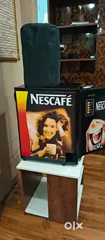 Vending machine with 4 lane comoartmeng .