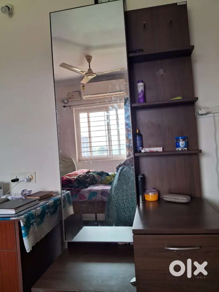 Godrej interio dressing table with stool