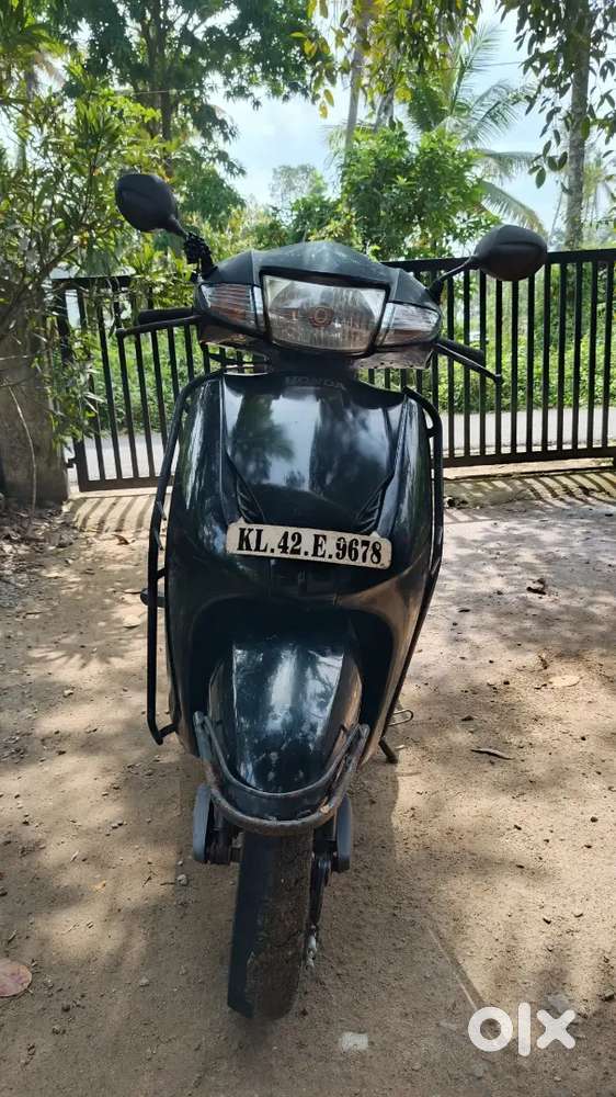 Honda Activa 2011 model for sale