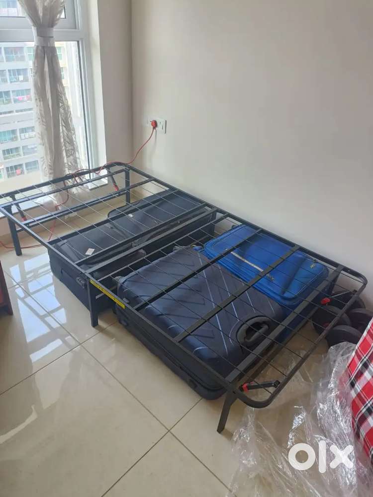 Single bed in brand new condition