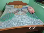 Queen size wood double bed