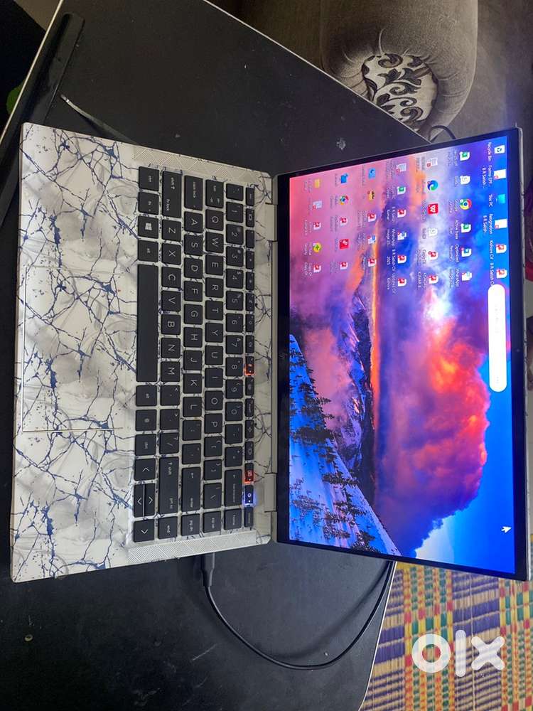 Hp elight 360 1040 i8