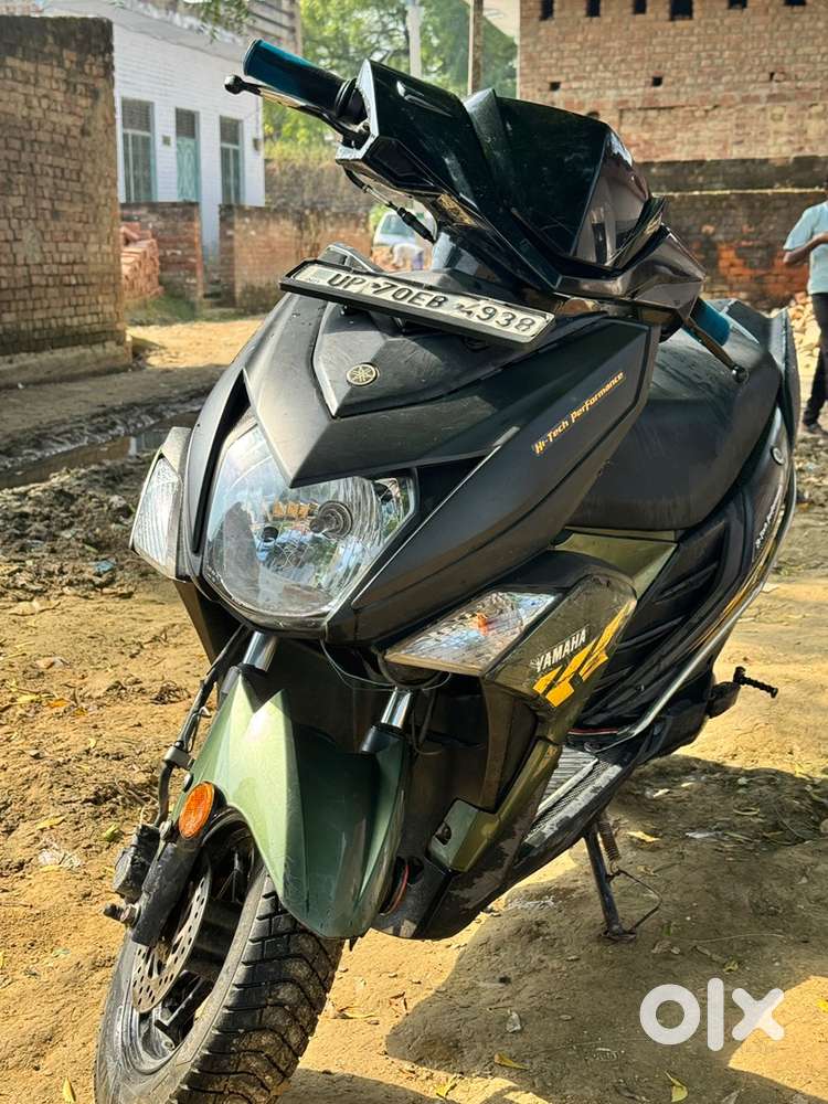 Yamha zr 125 2017 model