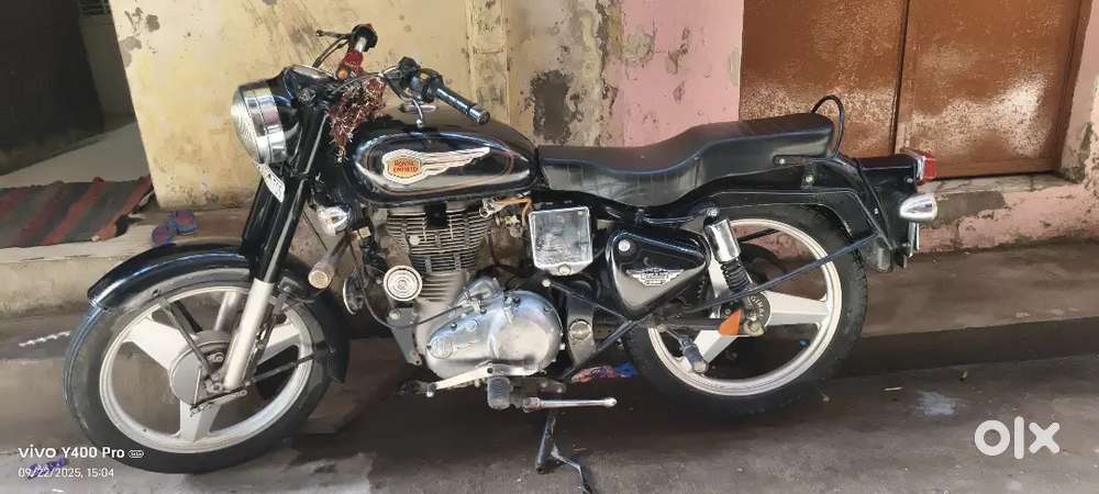Royal Enfield standards
