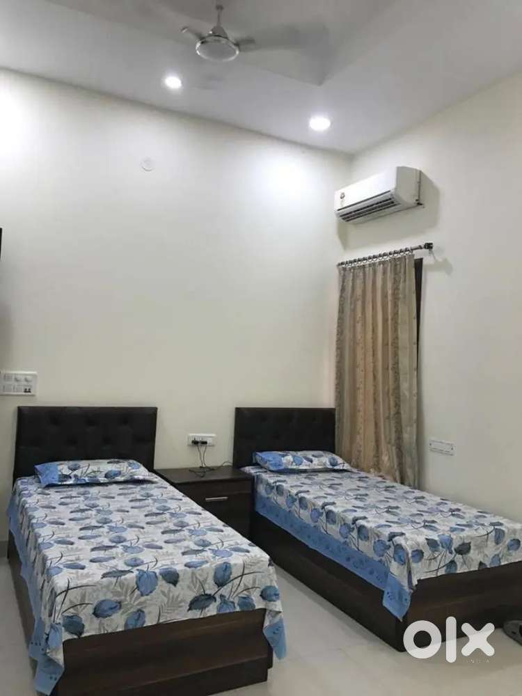 “Boys PG Nagpur  Semi-Furnished  Wi-Fi  Attached Washroom”