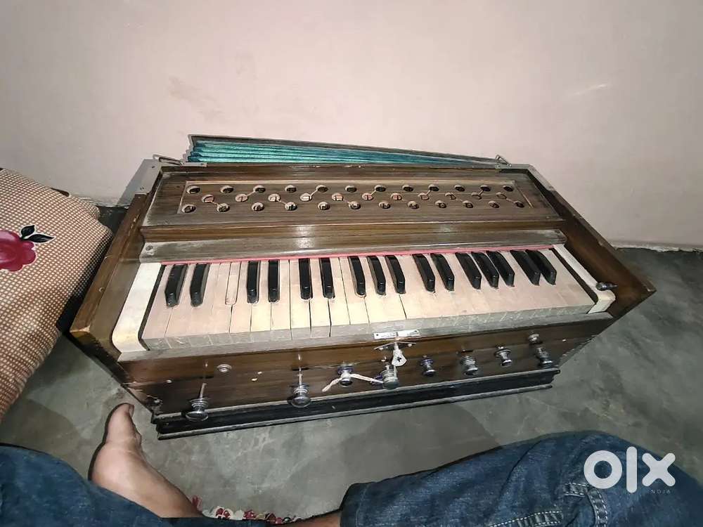 Selling my Harmonium