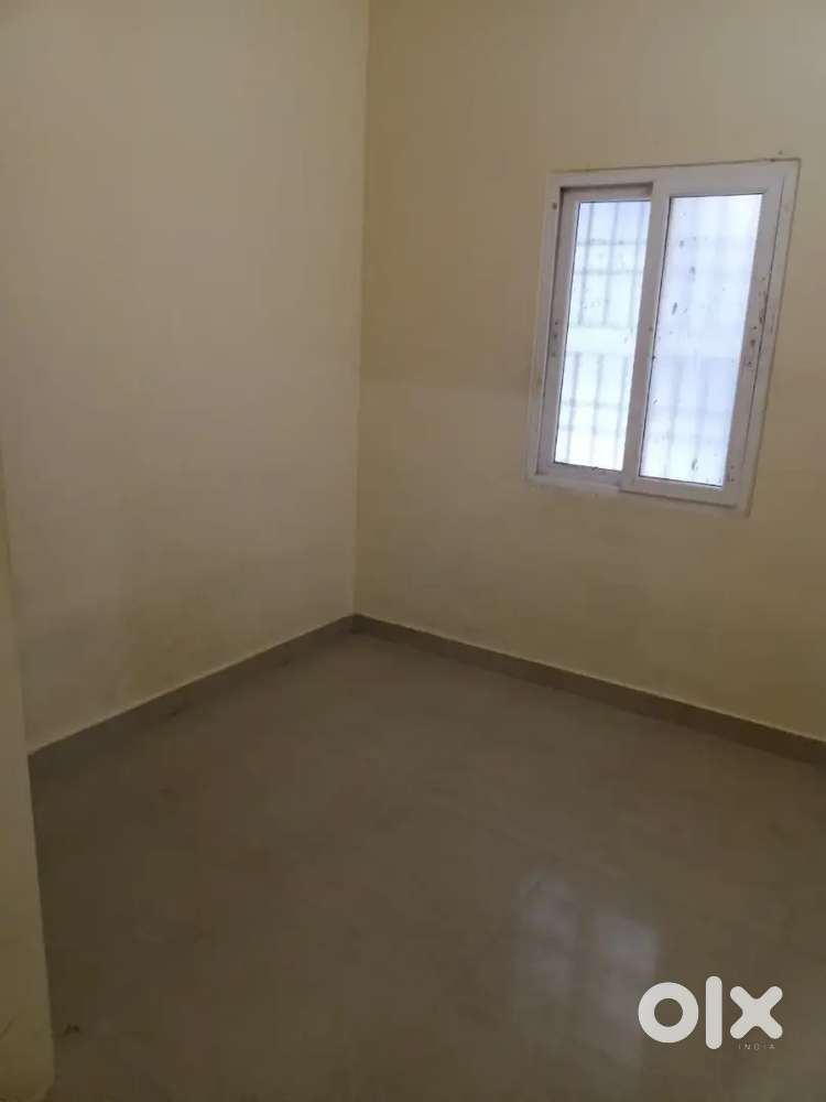 1 BHK House for lease family Velachery