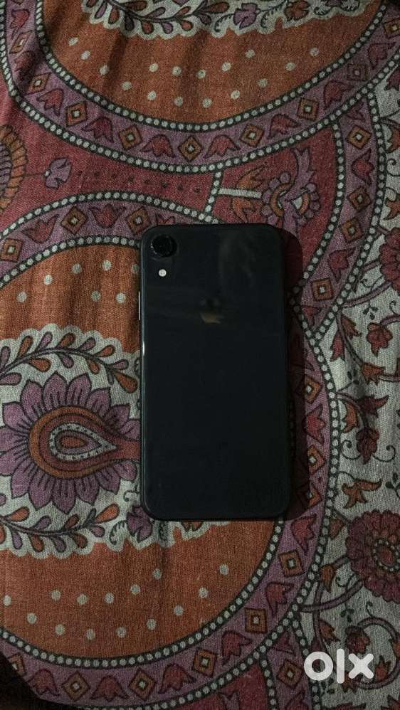 I phone xr tip top condition. A1