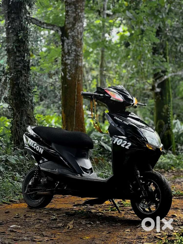 Electric scooter
