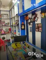 WANT TO SELL THE FURNITURE OF THE SHOP IN 25,000 RUPEES..