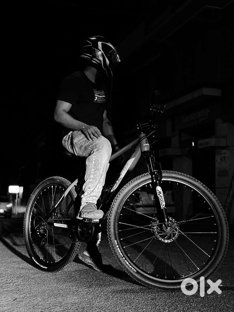 Premium 29” MTB – Like New, Excellent Condition  Smooth Performance