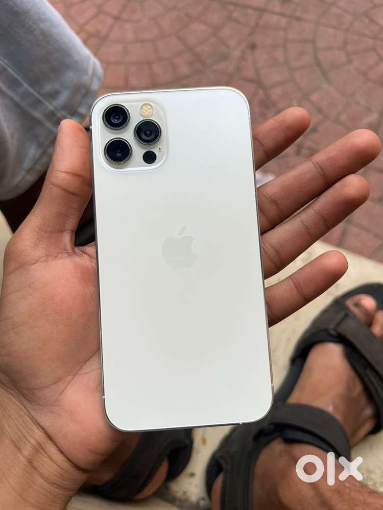 I phone 12 pro 265 gb good condition
