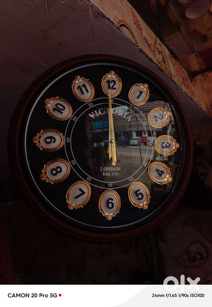 the very unique fancy wall clock