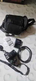 Canon camera good condition 200 X zooming hai