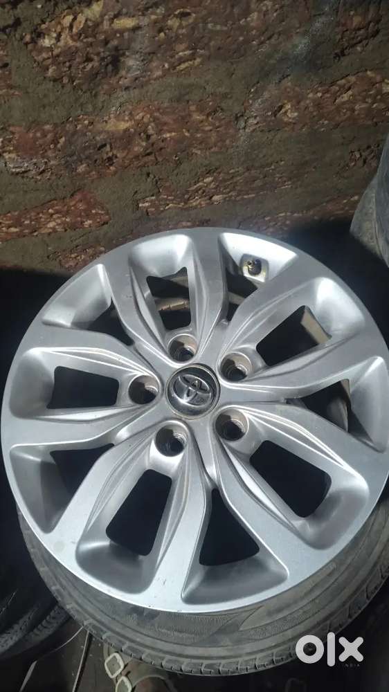 Hyundai creta alloy wheel