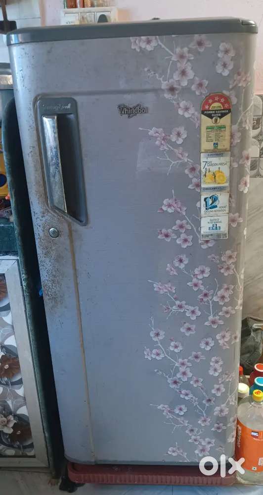 Whirlpool refrigerator 205L