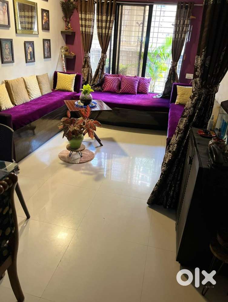 sofa for sell