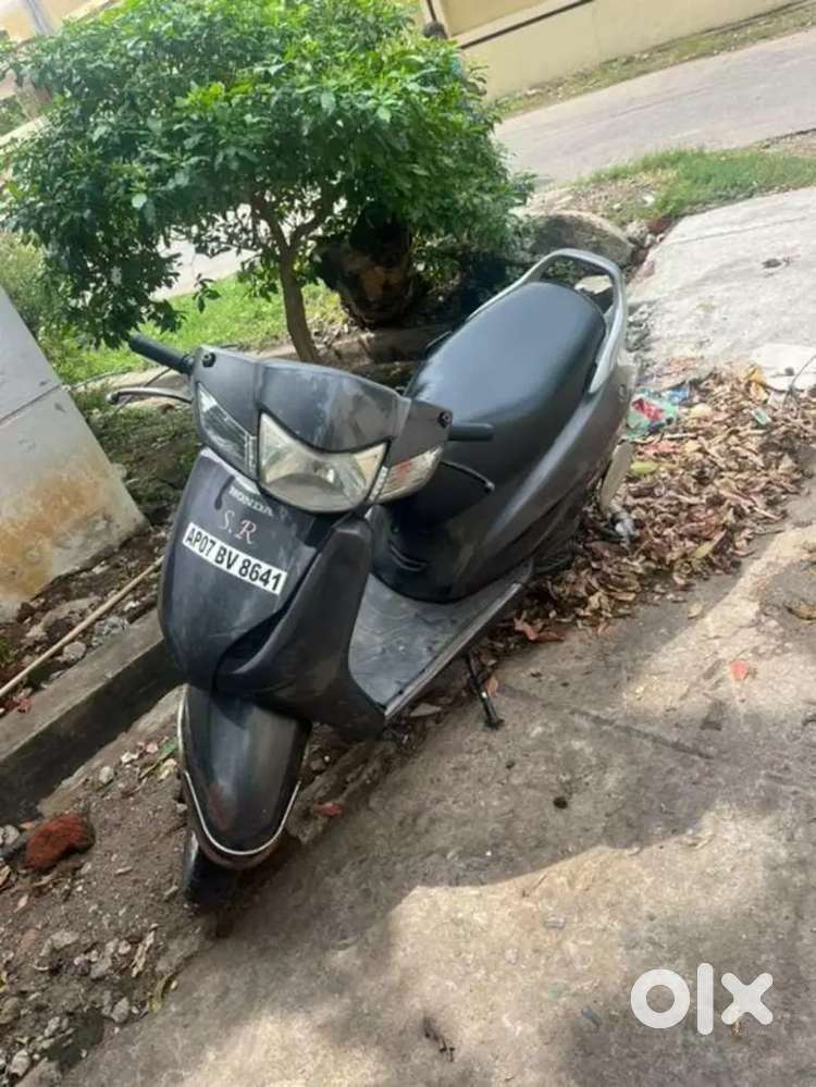 Activa 3g need money