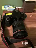 CANON ESO 70D DSLR camera with FULL KIT