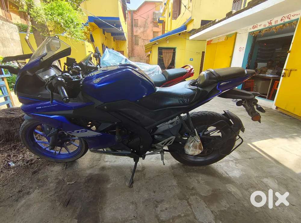 R15 V3 BS6 GOOD CONDITION BIKE SINGLE UES BIKE
