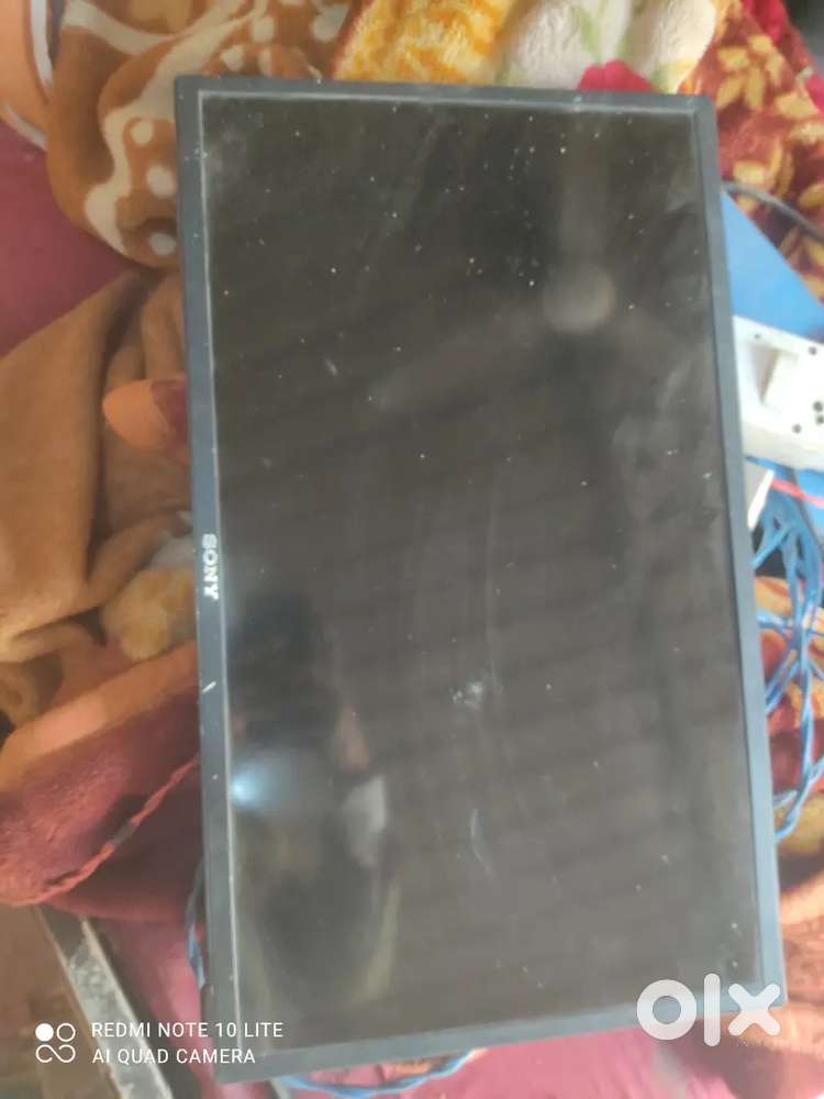 Sony company ke TV hai iska skin Gaya hua Hai