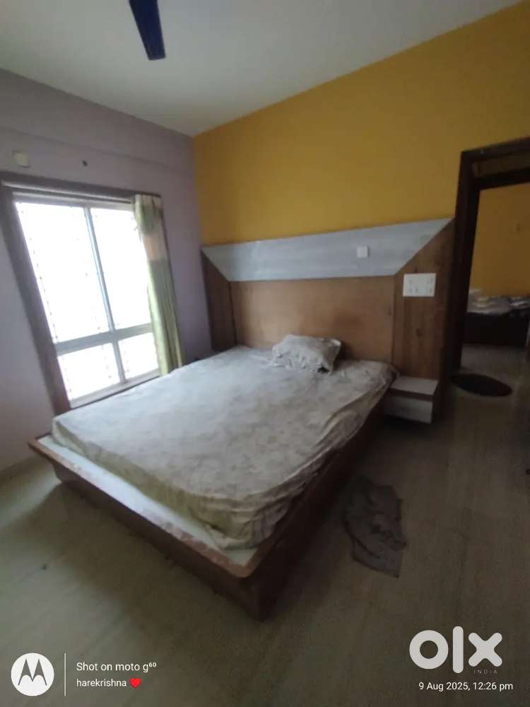 2bhk fully furnished flat