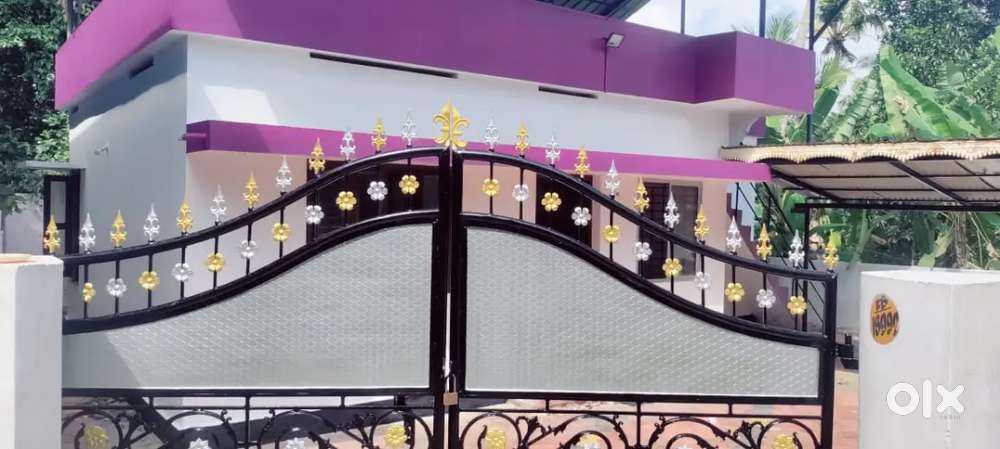 5 സെന്റ്റും വീടും ആറ്റിങ്ങൽ കോടതിക്ക് സമീപം