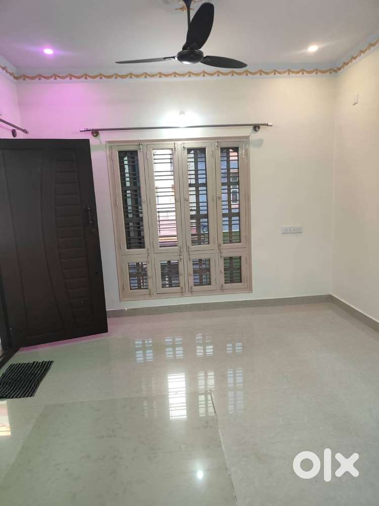 KR PURAM 2BHK House for Lease