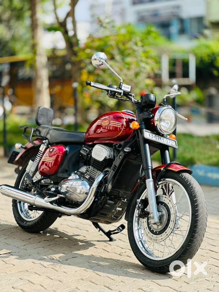 Jawa 42 Classic legend ABS BS4