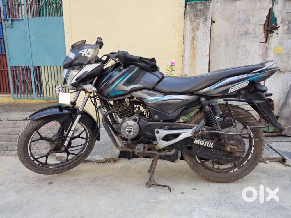 Bajaj Discover 125M bike