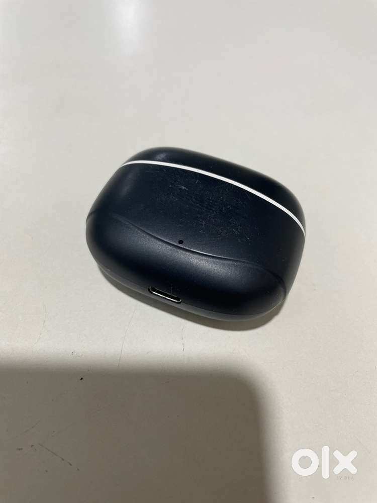 Mobile  earbuds