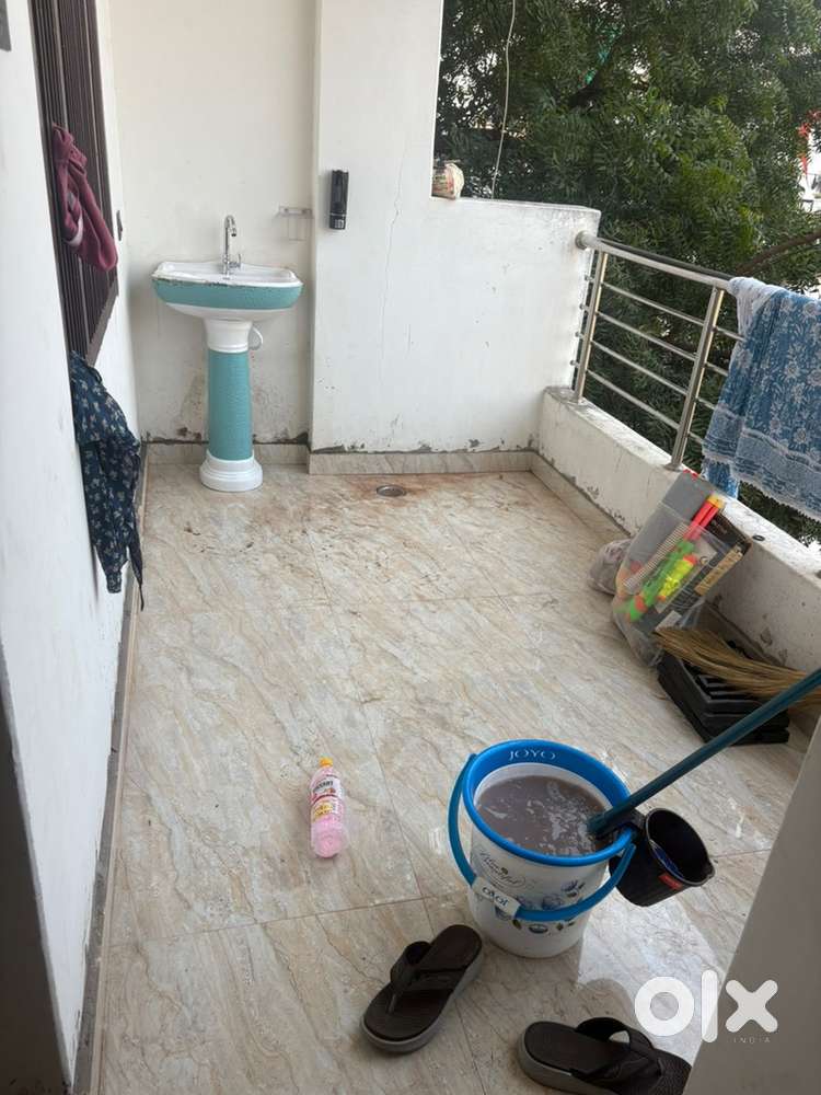 2 room kichen bhatharoom