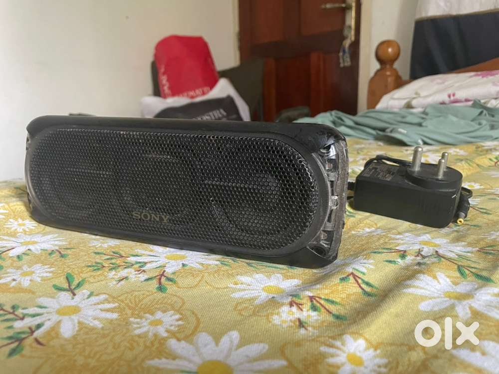 Sony Srs Xb 40 Bluetooth Speaker for sale
