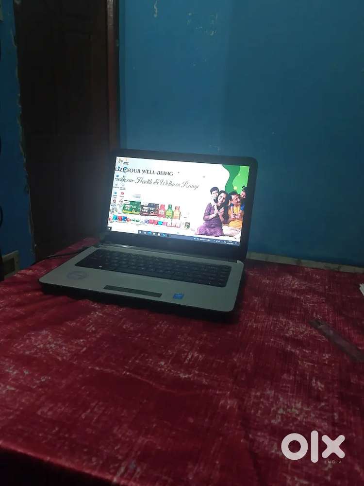HP laptop 450 i3 generation 8gb Ram 128 gb ssd