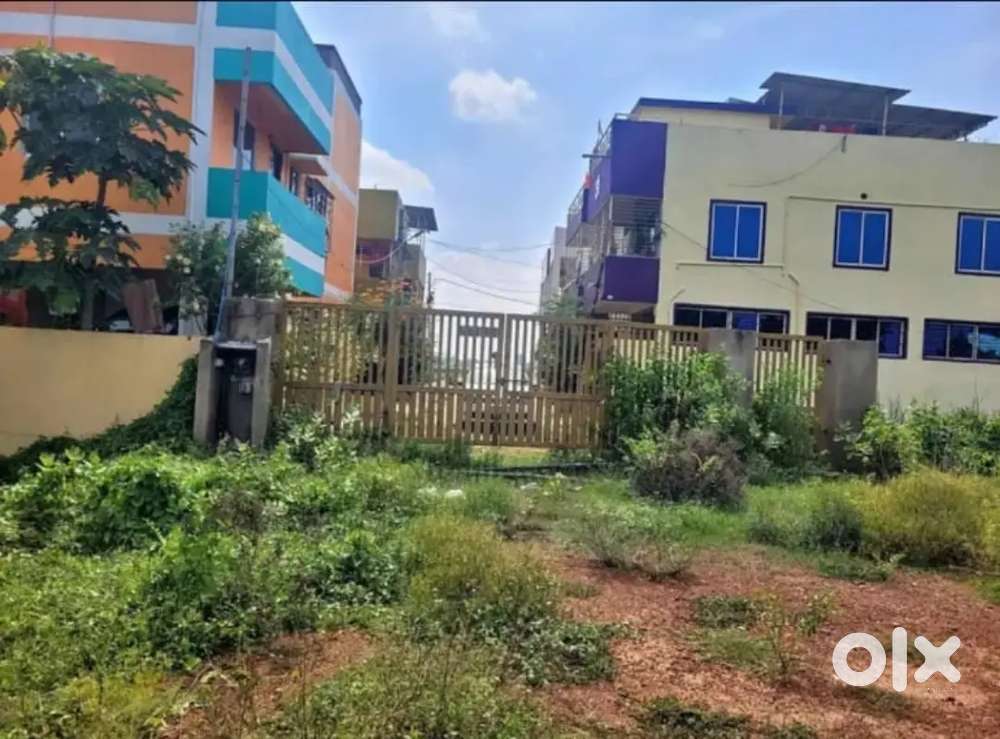 Plot sell best society 20ft road connected with pevorboclk road east