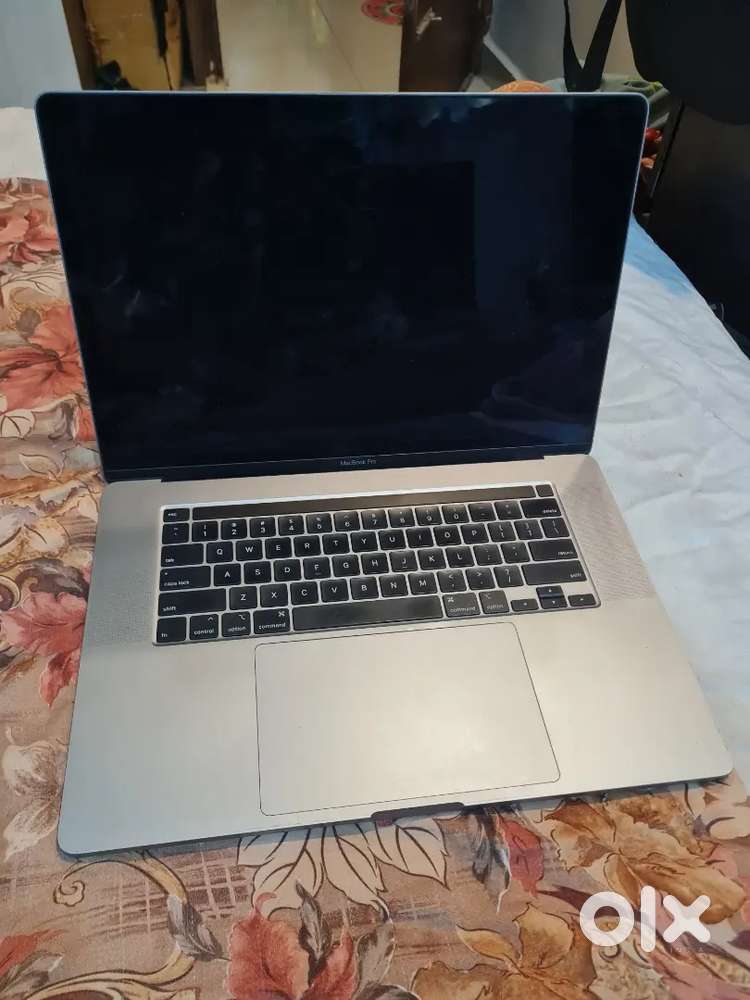 Apple Laptop MacBook Pro A2141 2019 16 inch 4k 512gb ssd 16gb ram