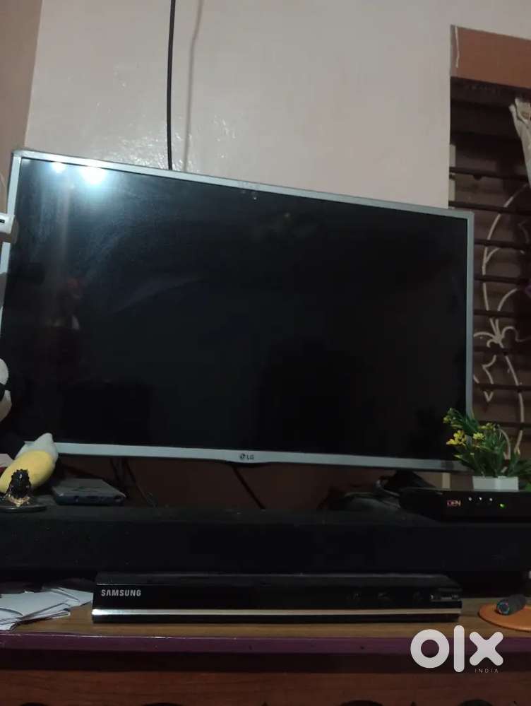 Urgent selling my LG TV