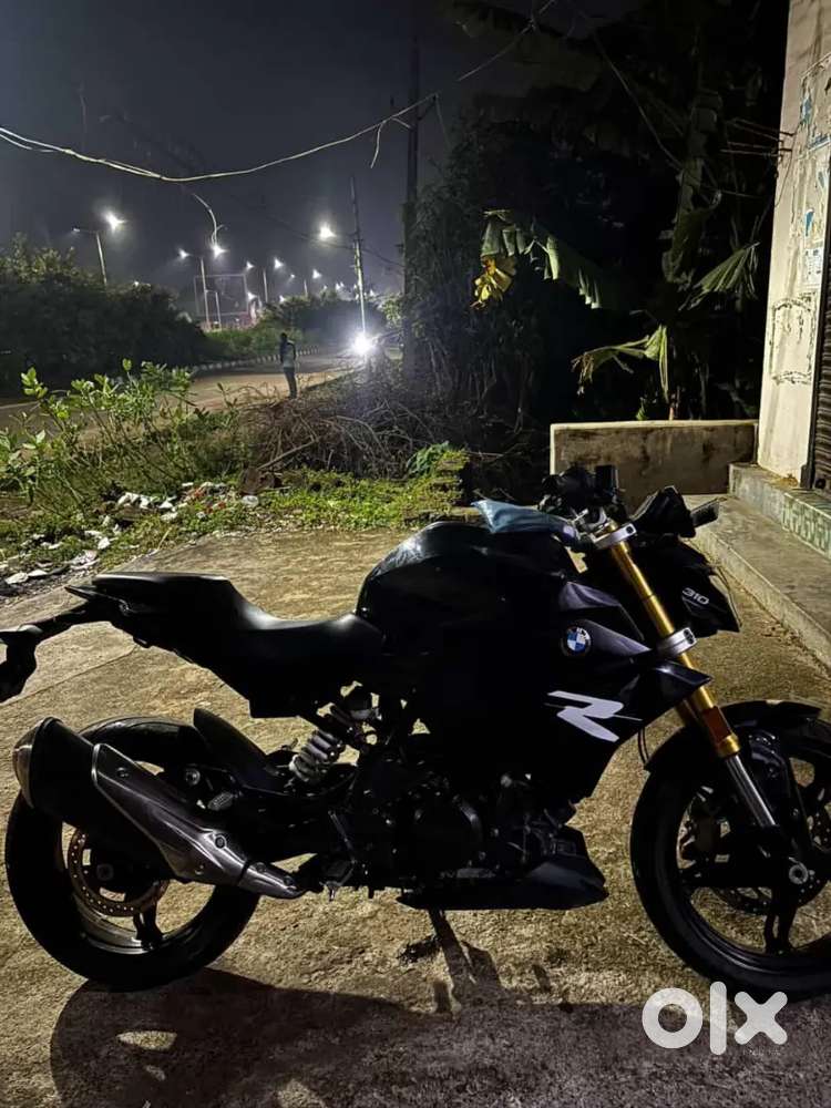 Bmw g310r Naked version...