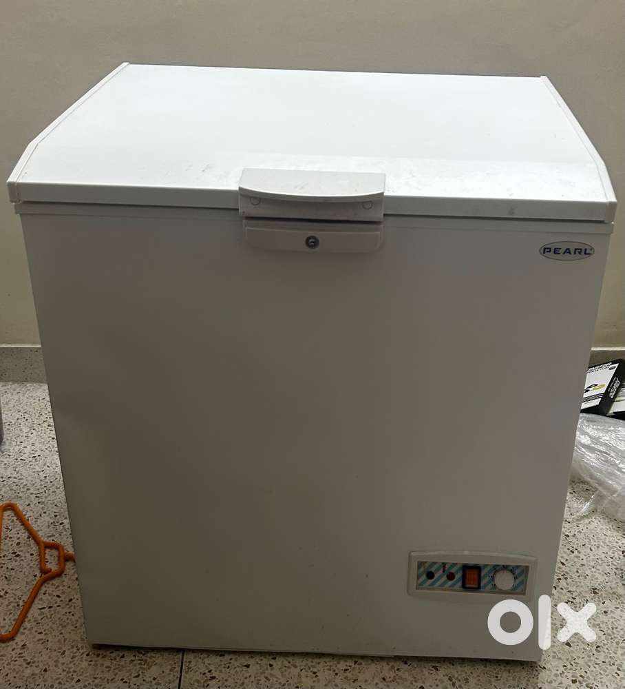 Deep Freezer/ Chest Freezer
