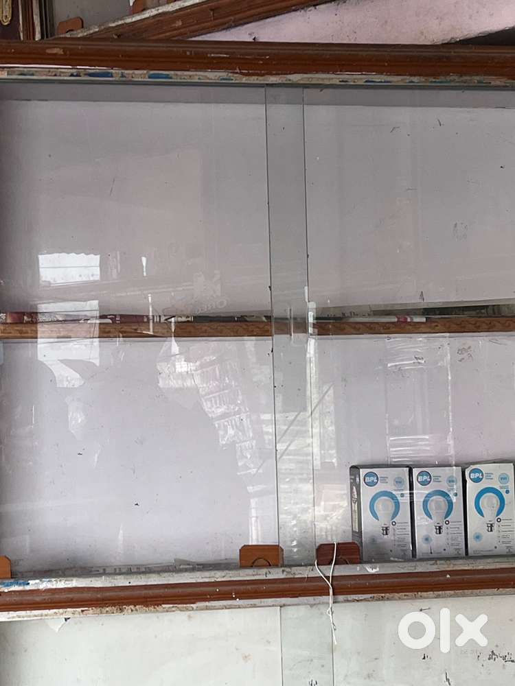 Generat store closing-full shop racks and counter for sale